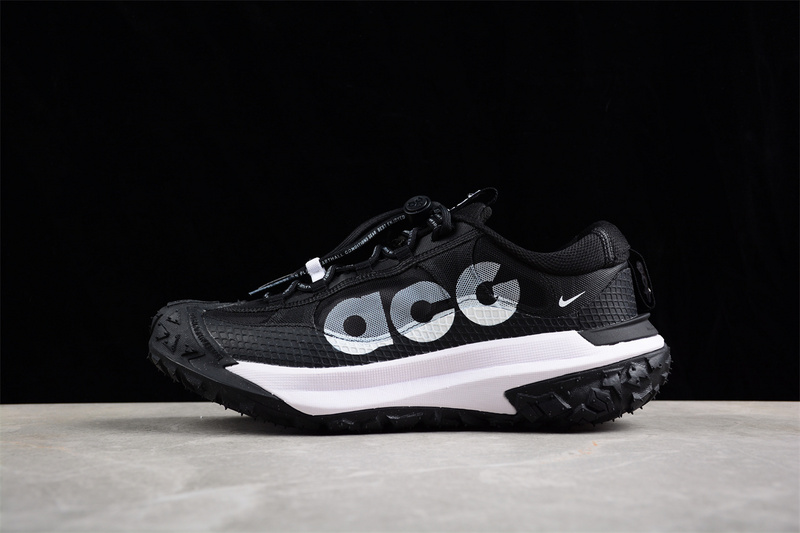 Acg Mountain Fly 2 Low White/Black 23