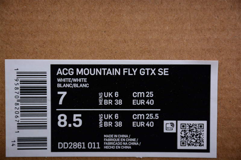 Acg Mountain Fly Low Gtx Se White/White/White 25