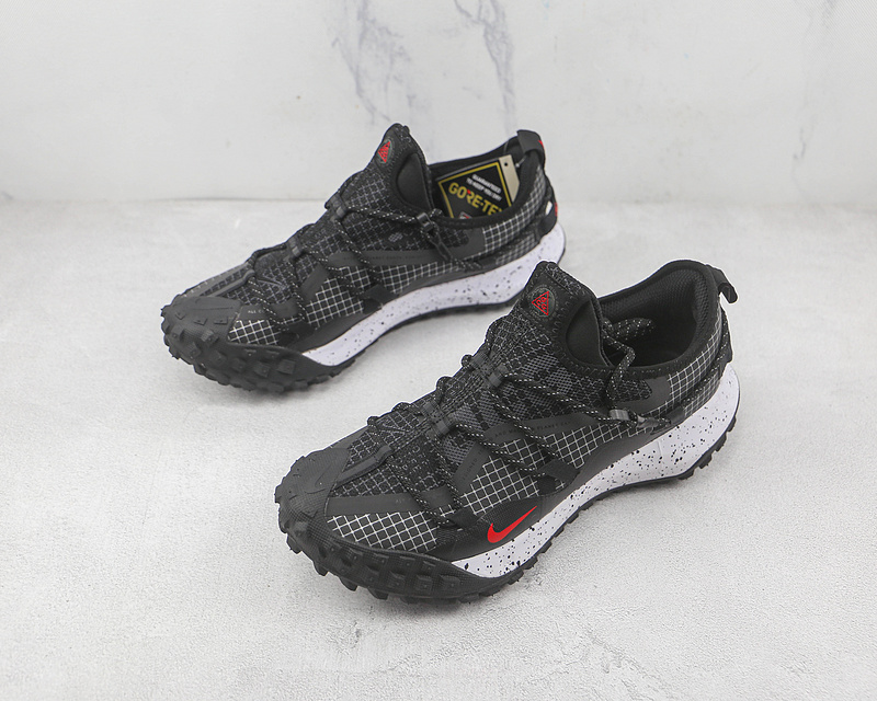 Acg Mountain Fly Low Gtx Se Black/White/Red 9