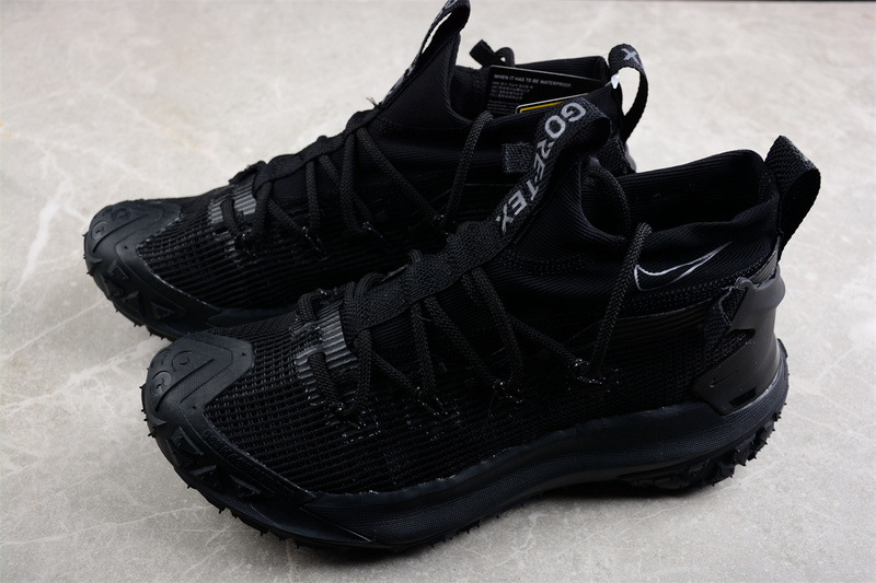 Acg Mountain Fly 2 Low Black/Black/Black 5