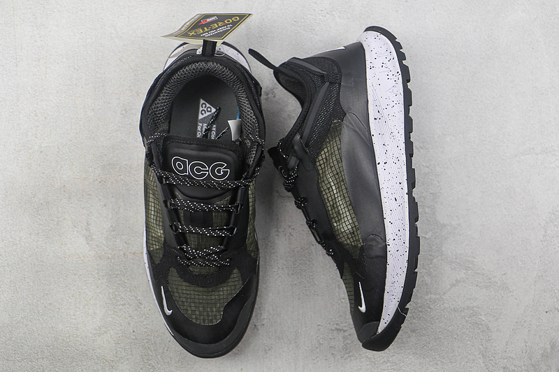 Acg Mountain Fly Low Gtx Se Black/Black/White 11