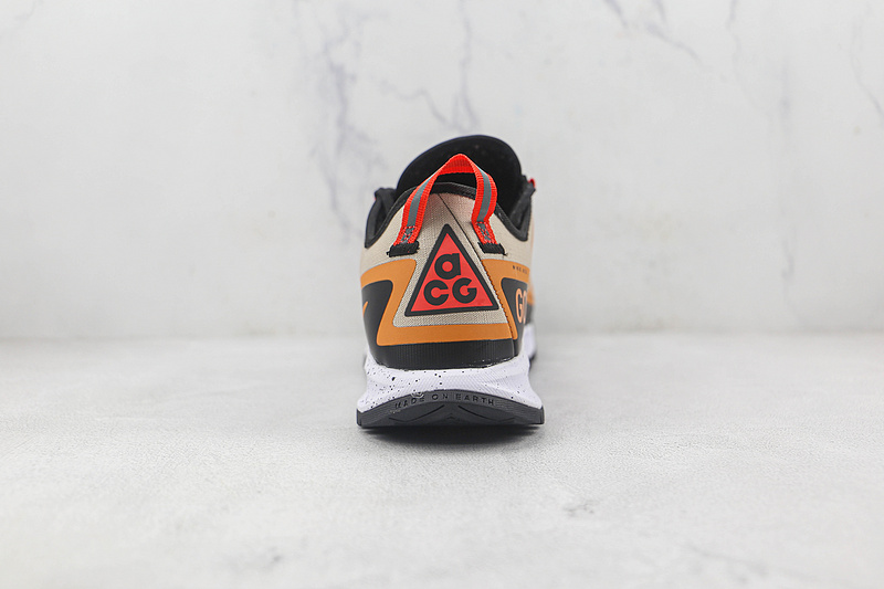 Acg Mountain Fly Low Gtx Se Orange/Black/White 9