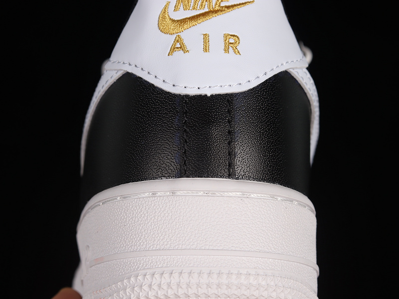 Air Force 1 Low 07 Essential Black/White/Black/Black 13