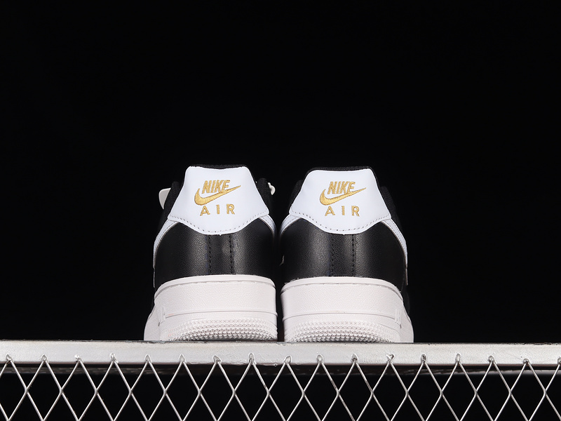 Air Force 1 Low 07 Essential Black/White/Black/Black 19