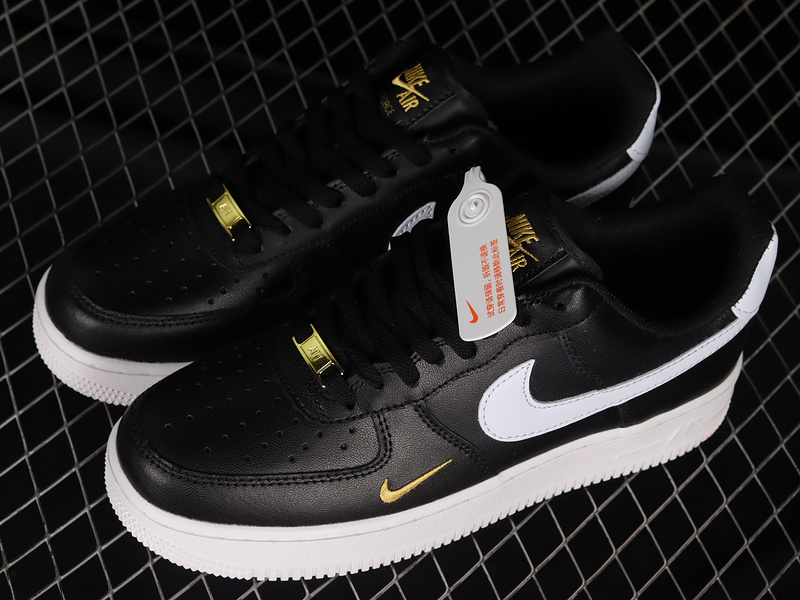 Air Force 1 Low 07 Essential Black/White/Black/Black 27