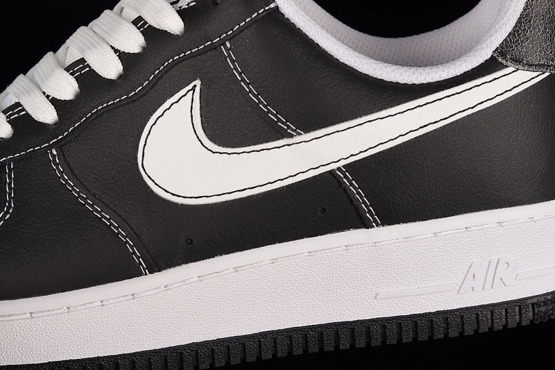 Air Force 1 Low 07 First Use Black/White/Black 3