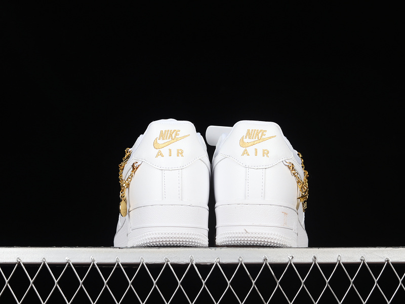 Air Force 1 Low 07 Lx Lucky Charms White/White/Metallic Gold/Flat Gold 25