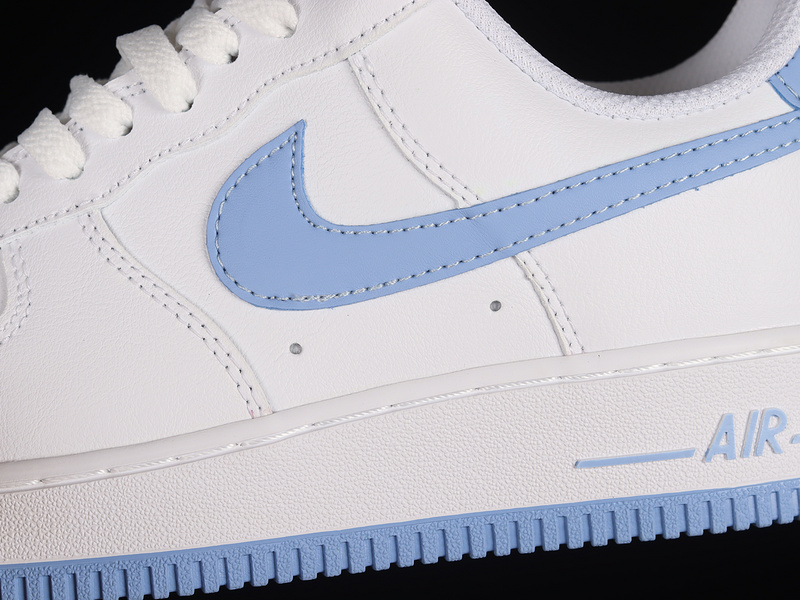 Air Force 1 Low 07 Patent White/Light Armory Blue 19