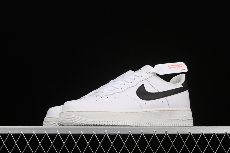 Air Force 1 Low 07 White/White/Black 31