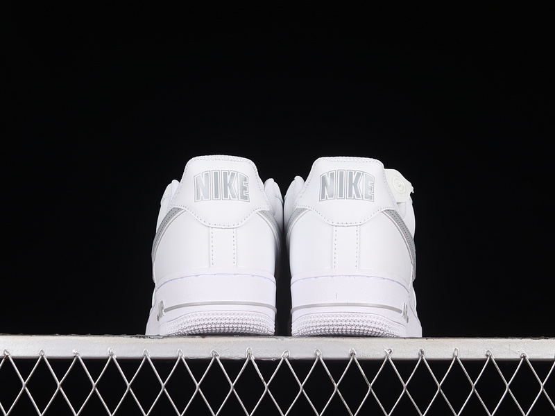 Air Force 1 Low 07 White/White/Light Grye 21