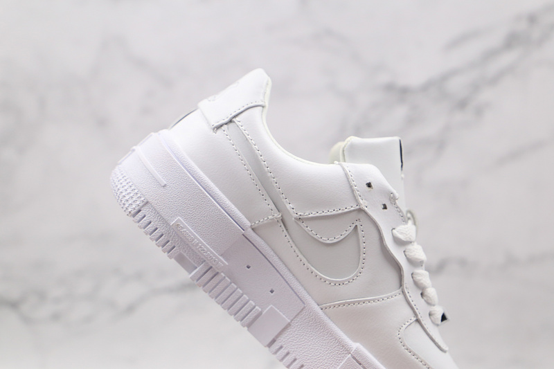 Air Force 1 Low Pixel White/White/White 7