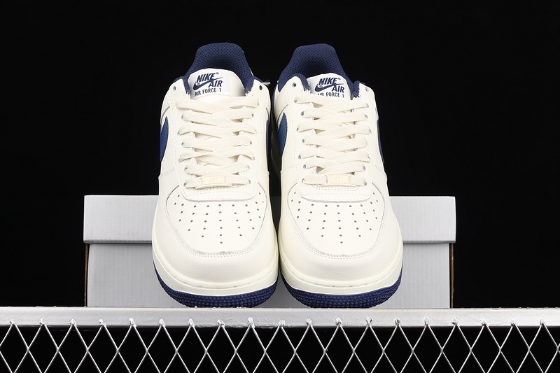 Air Force 1 Low 07 White/White/Navy Blue 29