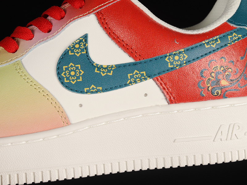 Air Force 1 Low 07 Red/Green/White 7