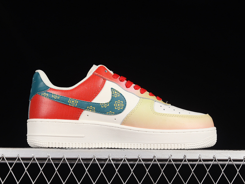 Air Force 1 Low 07 Red/Green/White 23