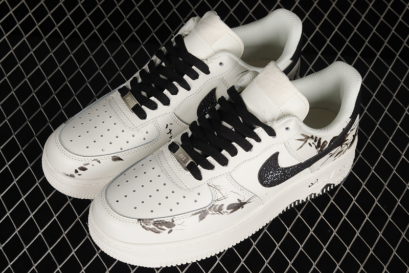 Air Force 1 Low 07 White/Black/Beige 17