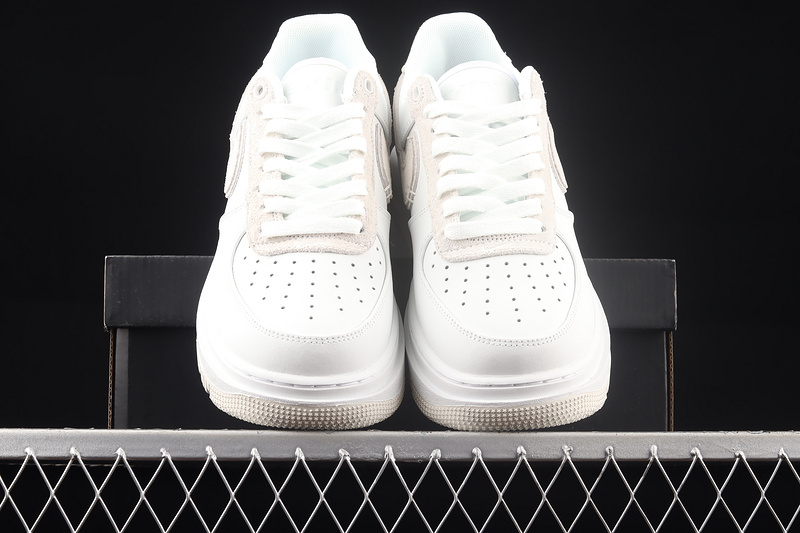 Air Force 1 Luxe Summit White/Light Bone/Summit White 19