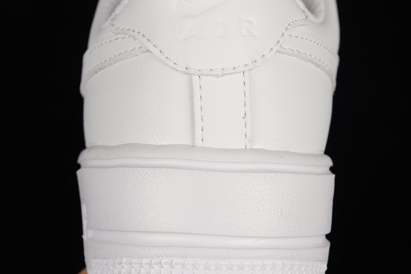 Air Force 1 Low 07 Ultraforce Leather White/White/White 27