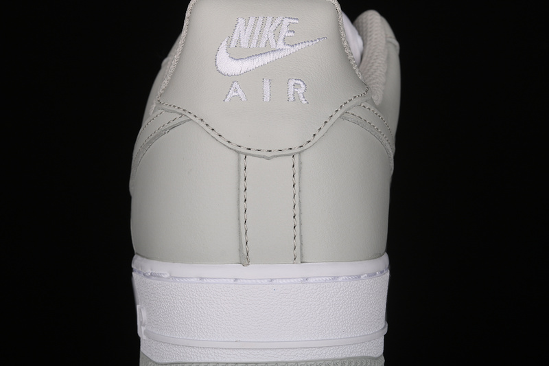 Air Force 1 Low 07 White/Light Grey/White 31