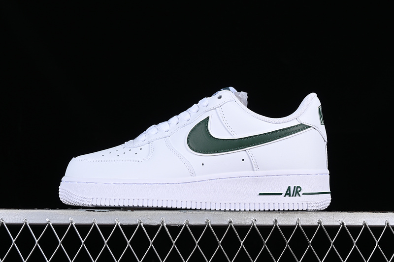 Nike Air Force 1 '07 Low University Gold White/Green 9