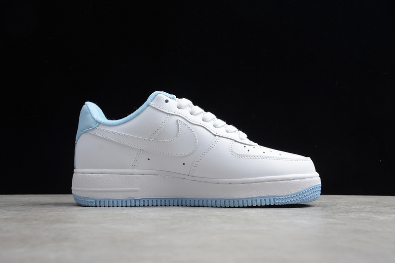 Air Force 1 Low Gs White/Hydrogen Blue 21