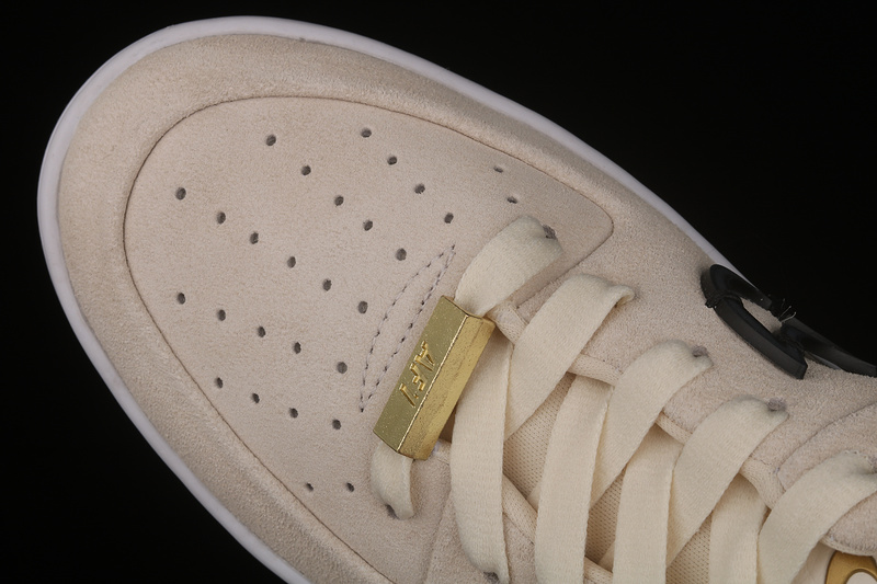 Air Force 1 Sage Low Lx Light Cream/Black/Metallic Gold/White 25