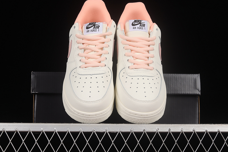 Air Force 1 Low 07 Milk White/Milk White/Pink 9