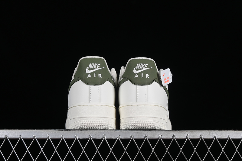 Nike Air Force 1 '07 Low Oof White/Green 5