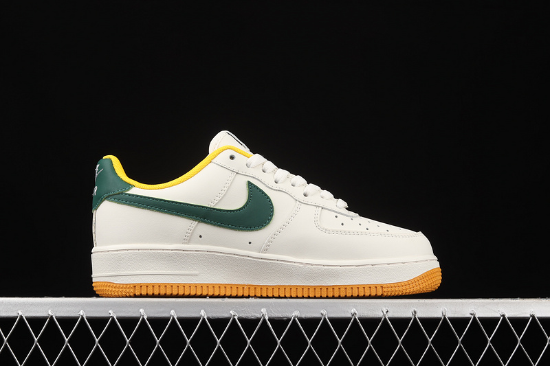 Air Force 1 Low White/Dark Green/Yellow 31