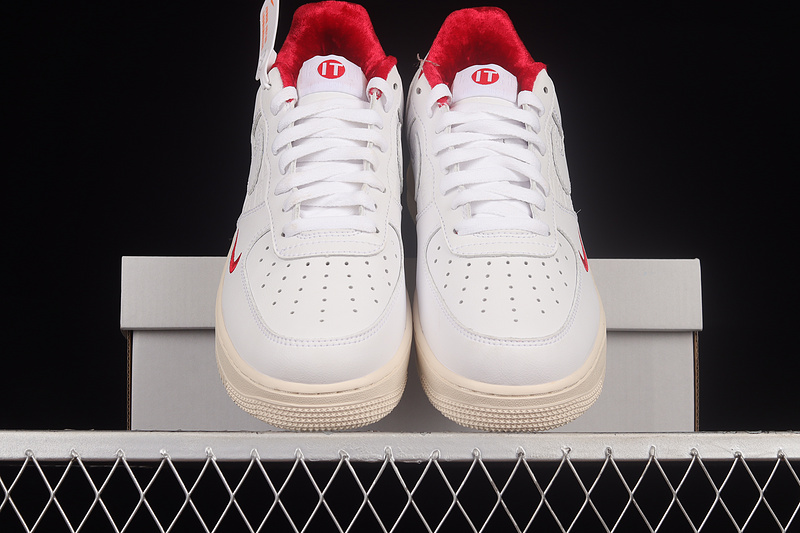 Nike Air Force 1 '07 Low X Kith White/White/Red 21