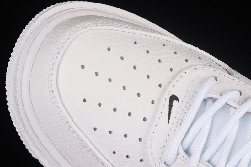 Air Force 1 Low Luxe Pearl White/Pearl White/Black 3