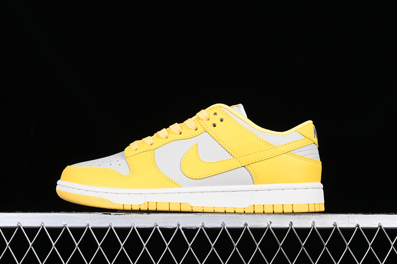 Dunk Low White/Yellow 3