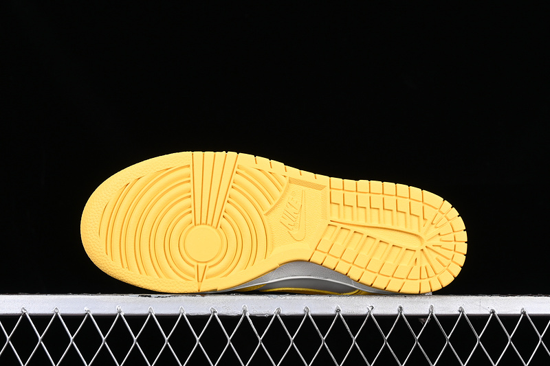 Dunk Low White/Yellow 11