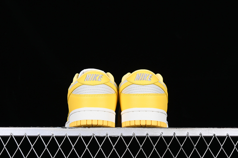 Dunk Low White/Yellow 19