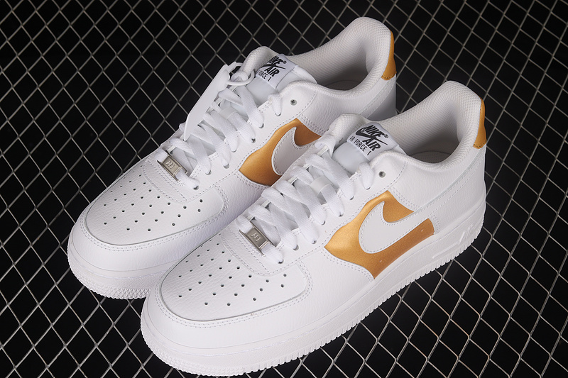 Air Force 1 Low White/Gold/White 17