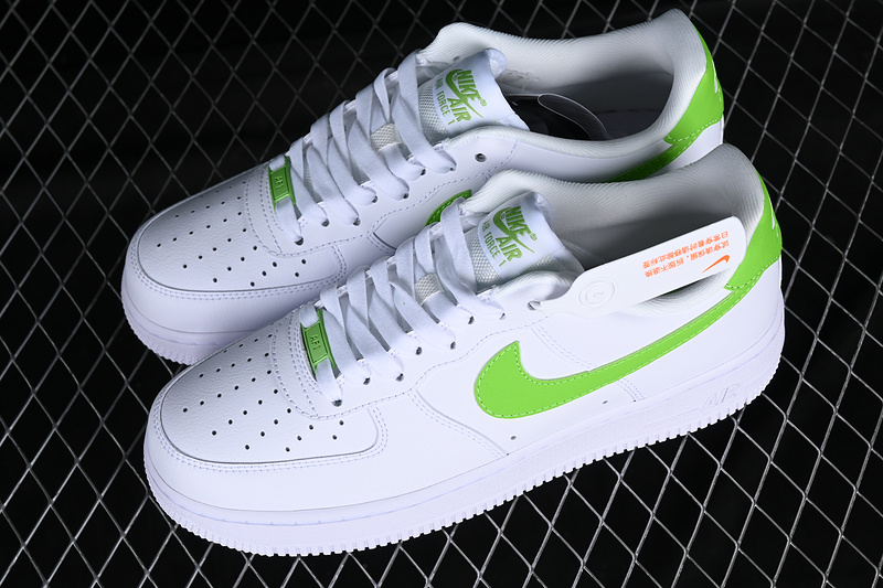 Nike Air Force 1 '07 White/Action Green 5