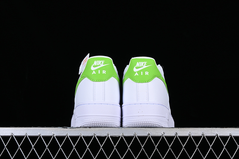 Nike Air Force 1 '07 White/Action Green 27