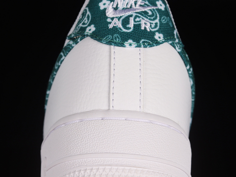 Air Force 1 Low 07 Essentials Green Paisley White/Green/White 29