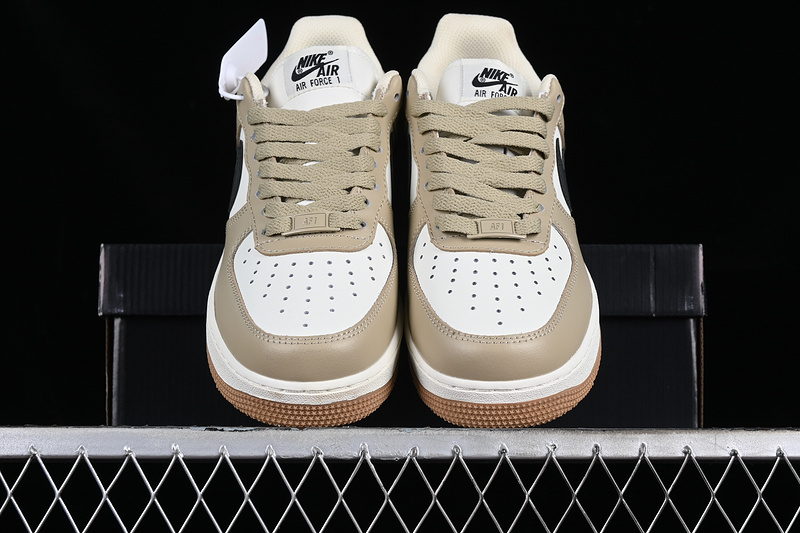 Nike Air Force 1 '07 Low White/Black/Khaki 21