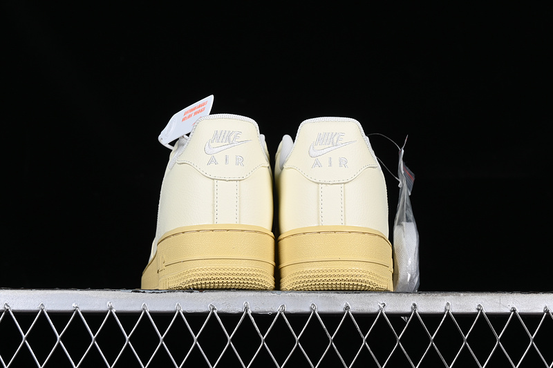 Nike Air Force 1 '07 Lx Coconut Milk Coconut Milk/Lemon Wash/Pale Vanilla/Light Bone 7