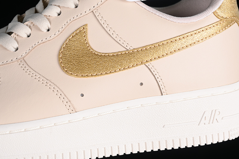 Nike Air Force 1 '07 Essential Sanddrift/Phantom/Metallic Gold 27