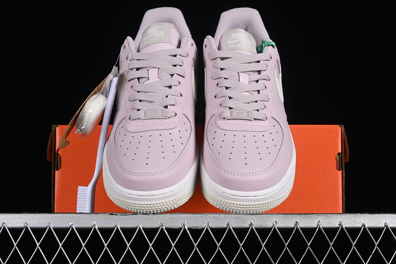 Nike Air Force 1 '07 Low Platinum Violet/Sail/Coconut Milk/Volt 7