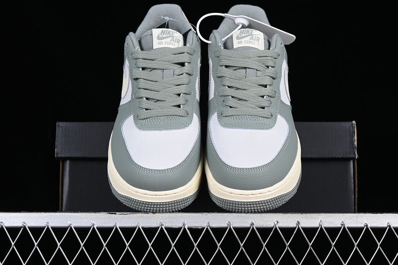 Air Force 1 Low 07 Lx Mica Green/Photon Dust/Coconut Milk 19