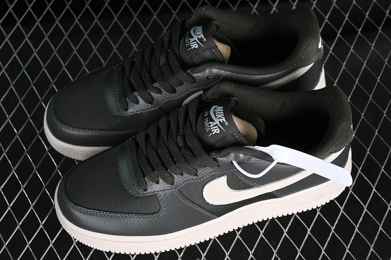 Nike Air Force 1 '07 Low Black/Grey 3