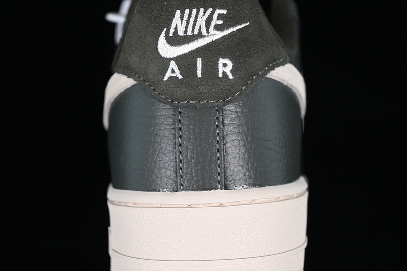 Nike Air Force 1 '07 Low Black/Grey 19