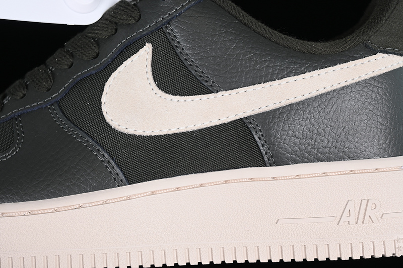 Nike Air Force 1 '07 Low Black/Grey 25