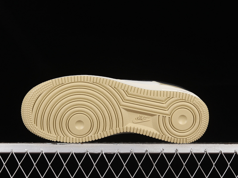 Nike Air Force 1 '07 Low Lx Team Gold/Black/White 21