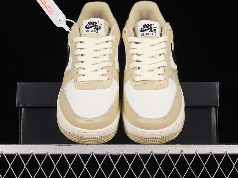 Nike Air Force 1 '07 Low Lx Team Gold/Black/White 23