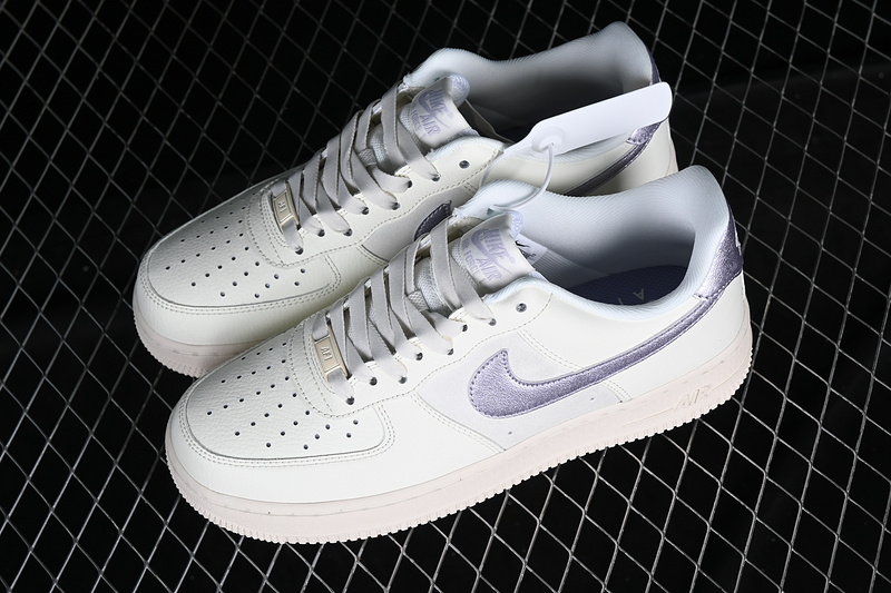 Air Force 1 Low Sail/Oxygen Purple 23