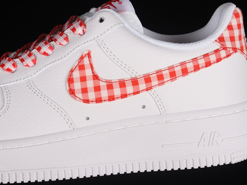 Nike Air Force 1 '07 Low White/Red 17