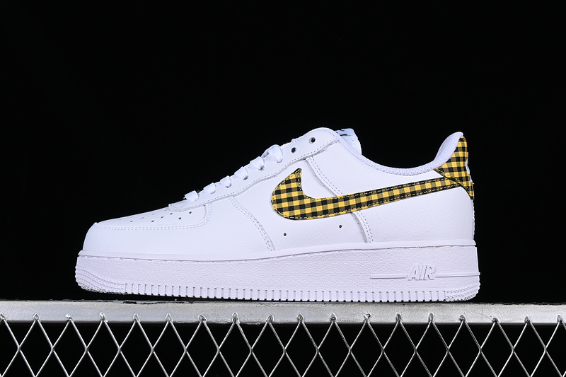 Nike Air Force 1 '07 Low Black/White/Yellow 15